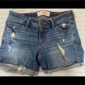 BOYFRIEND JEAN SHORTS